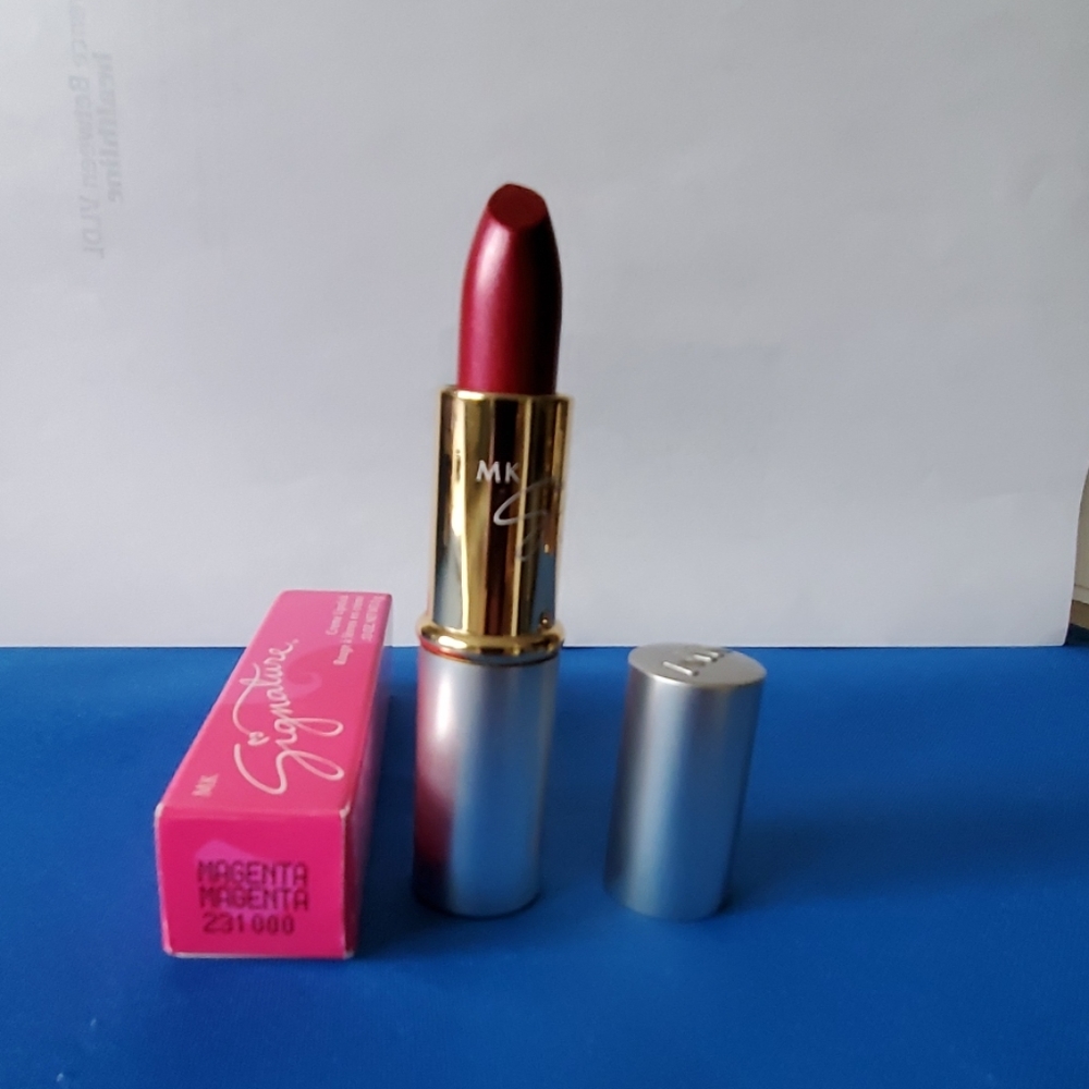Magenta cream lipstick Discontinued shade